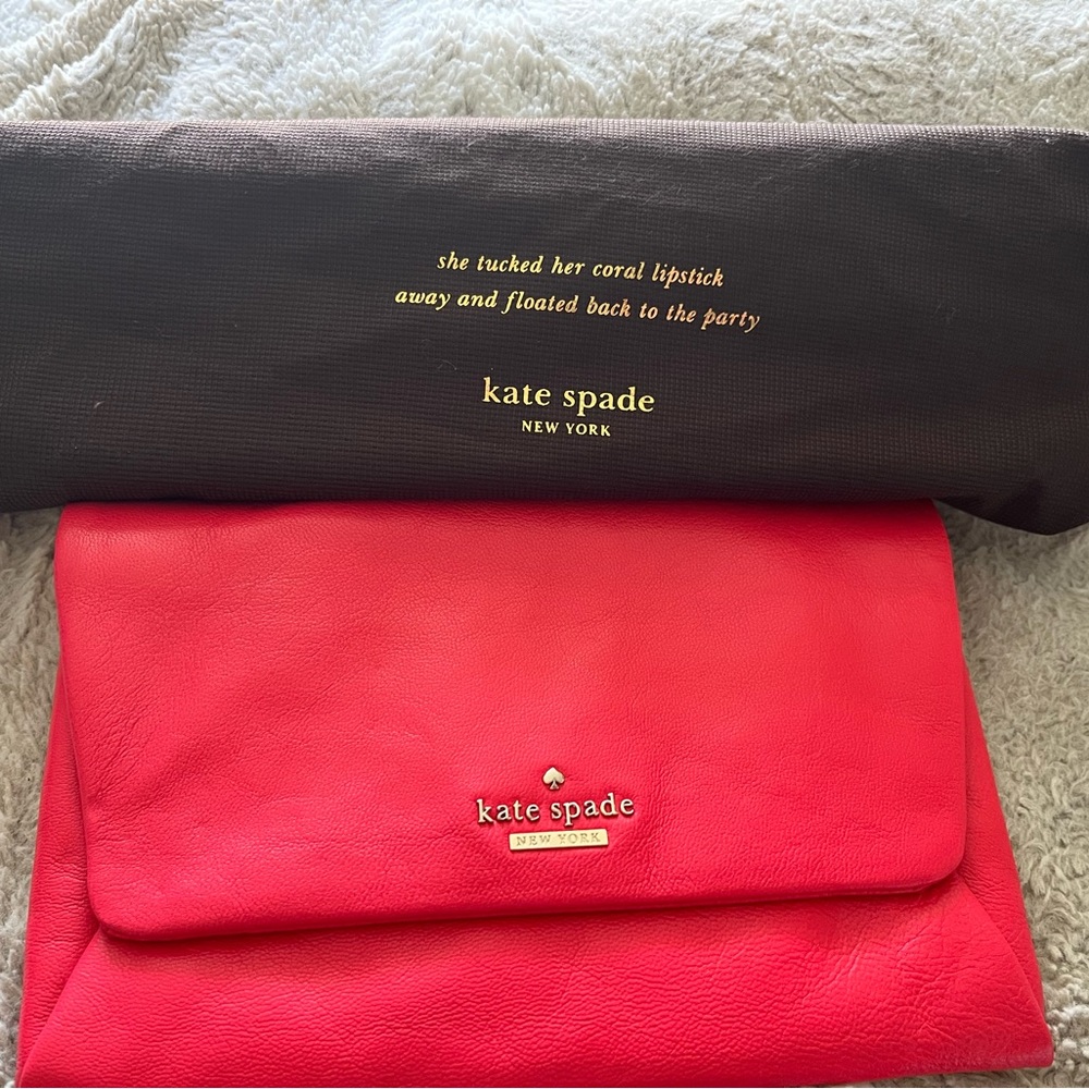 Beautiful Kate Spade clutch bag, with protector bag!